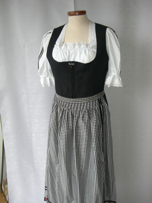 Dirndl Dagmar (Gre 46) 3 teilig